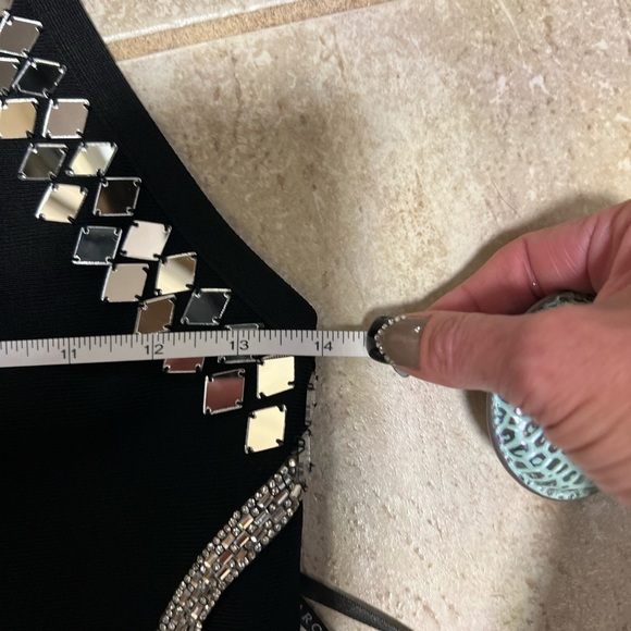 🖤🖤EUC-MARCIANO FOR GUESS GORGEOUS COCKTAIL DRESS WITH EMBELLISHMENTS SZ M🖤🖤 - Picture 9 of 13